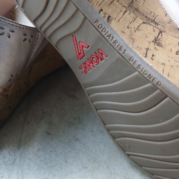 Vionic Thong Wedges, Women's 9, Metallic Pink - Picture 6 of 9